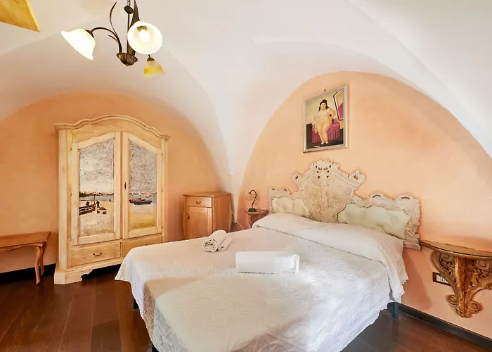 Corte Vico Palmisano Centro Storico B&B