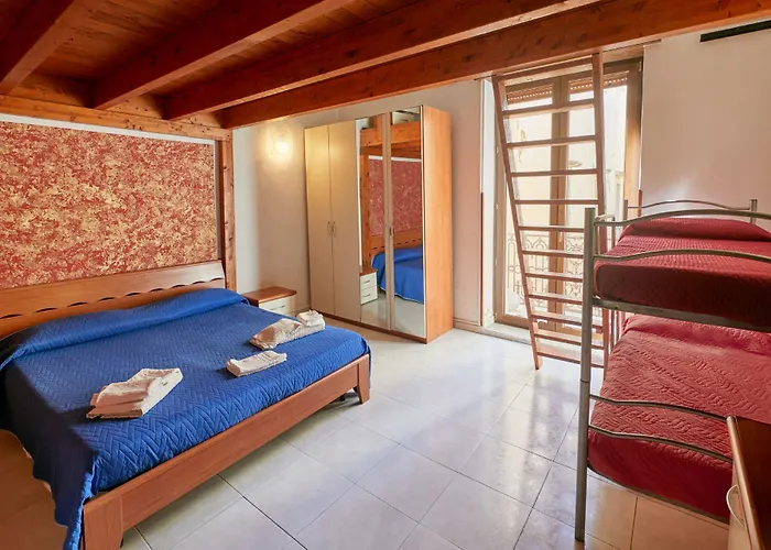 B&B Corte Vico Palmisano Centro Storico 3*