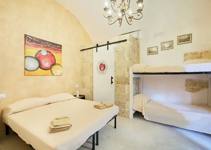 Corte Vico Palmisano Centro Storico B&B