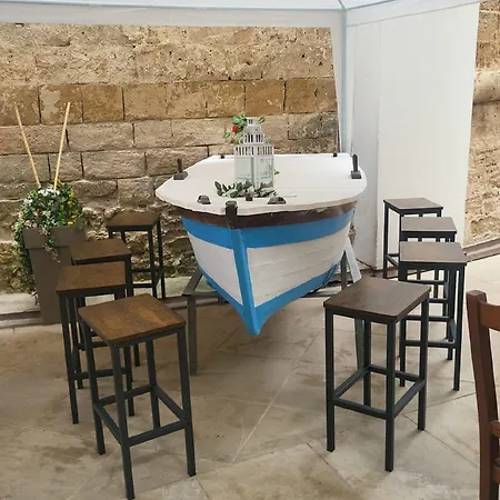 Nocleg ze śniadaniem Corte Vico Palmisano Centro Storico Gallipoli