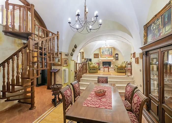 Corte Vico Palmisano Centro Storico Bed & Breakfast 3*